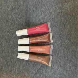 QUO Beauty Lip Glosses
